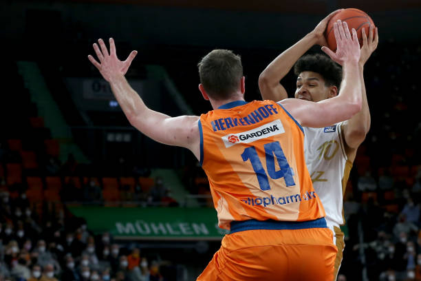 这在引入恩 这在引入恩