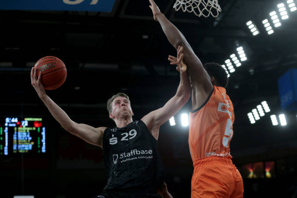 本场比赛 本场比赛